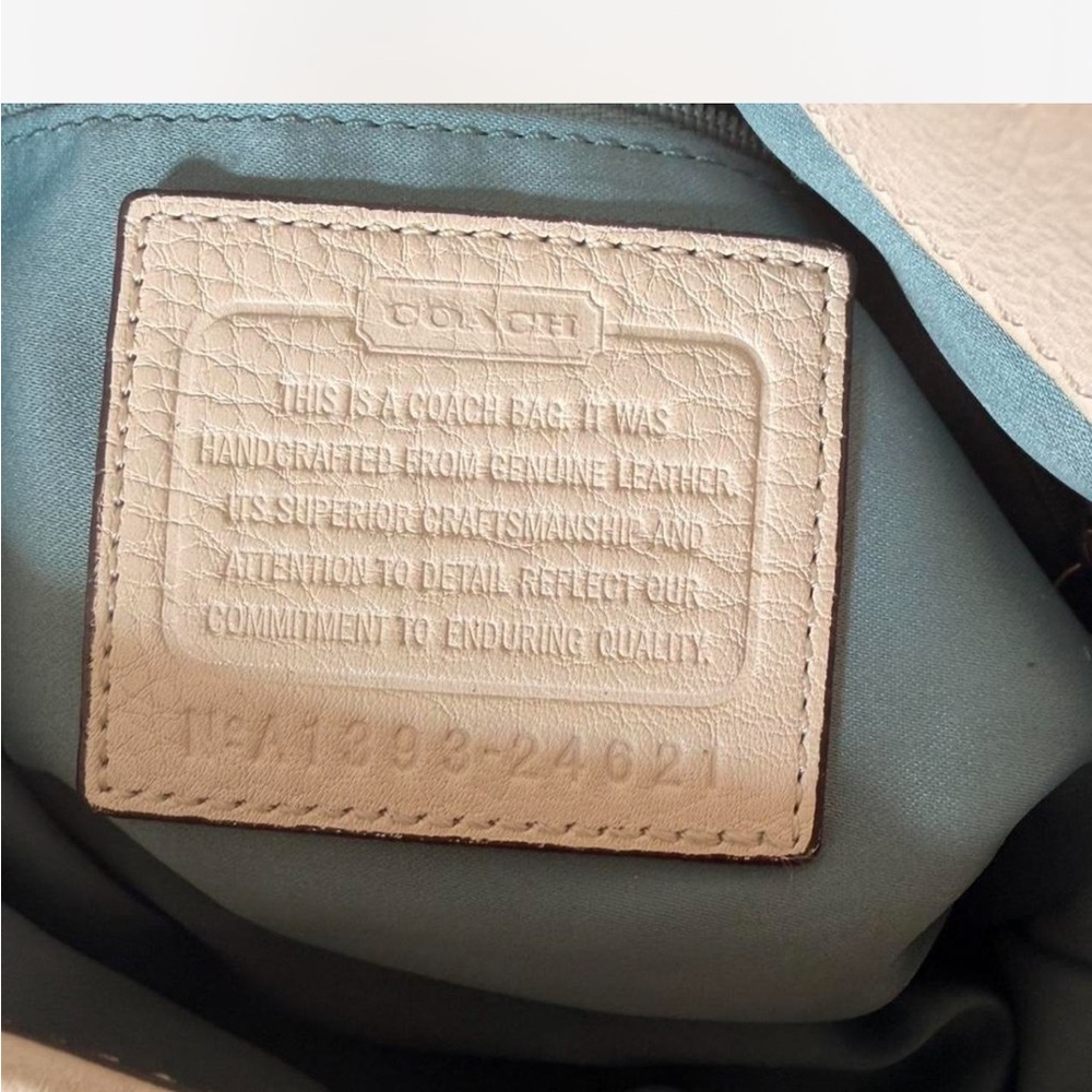 Coach Soft Cream Leather Shoulder Bag - Picture 6 of 8